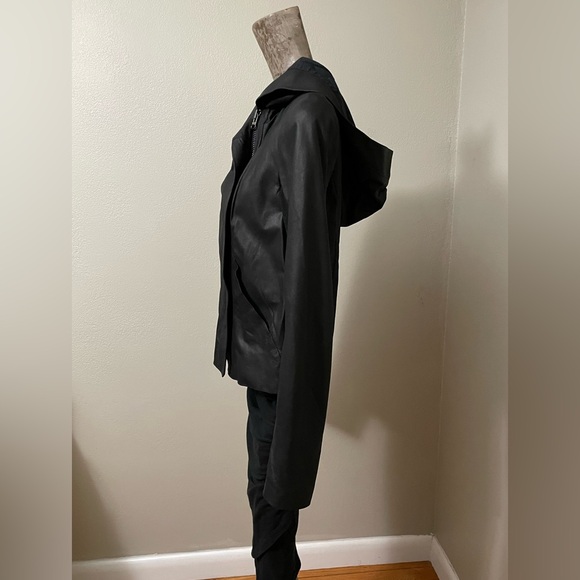 Vince scuba lamb skin leather jacket with hood size XS color black - Picture 4 of 8